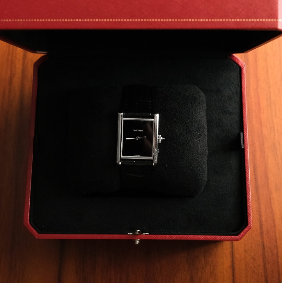 Cartier Tank Must WSTA0072 Large Black Dial Black leather strap 2022  thumbnail 3