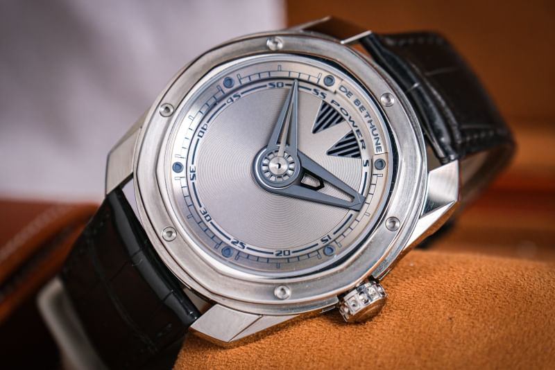 DB22 Titanium thumbnail 5