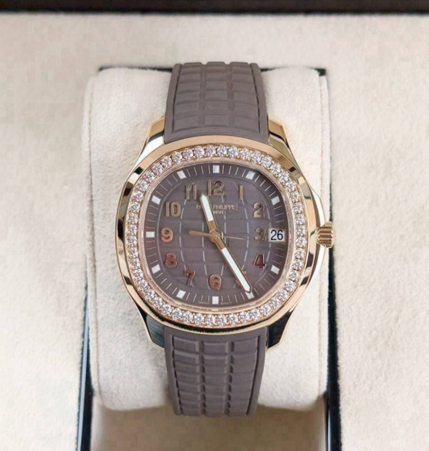 Patek Philippe Aquanaut 5268/200R