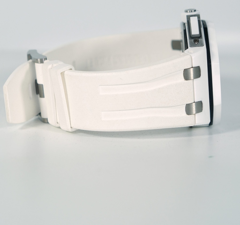 Audemars PiguetRoyal Oak Offshore 26402CB.OO.A010CA.01 White Dial White Rubber Strap 2014 - Image 6
