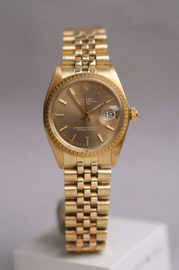 Rolex Oyster Perpetual Date Ref 15037 Yellow Gold