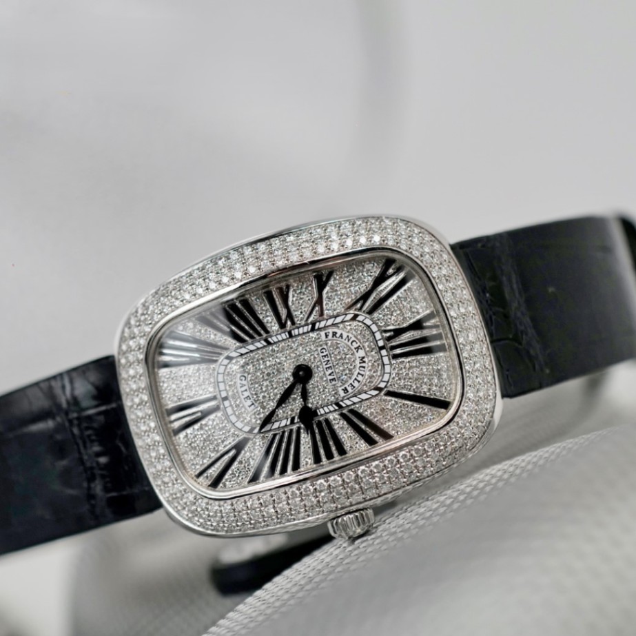 FRANCK MULLER Galet Full Diamonds 44×34mm 2021
