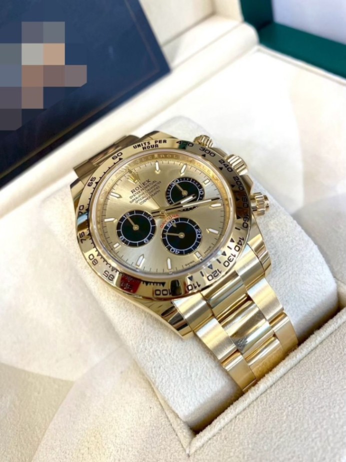 ROLEX Daytona 126508 Champagne Dial Full Yellow Gold - Image 4