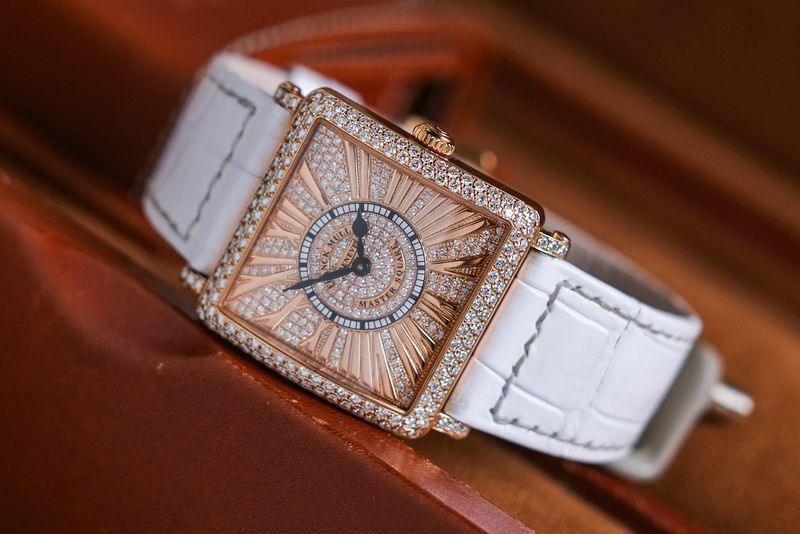 Franck Muller Master Square 18K Rose Gold Full Diamond (6002 M QZ R REL D) thumbnail 4