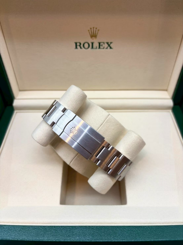 Oyster Perpetual Lavender Dial 41mm thumbnail 5