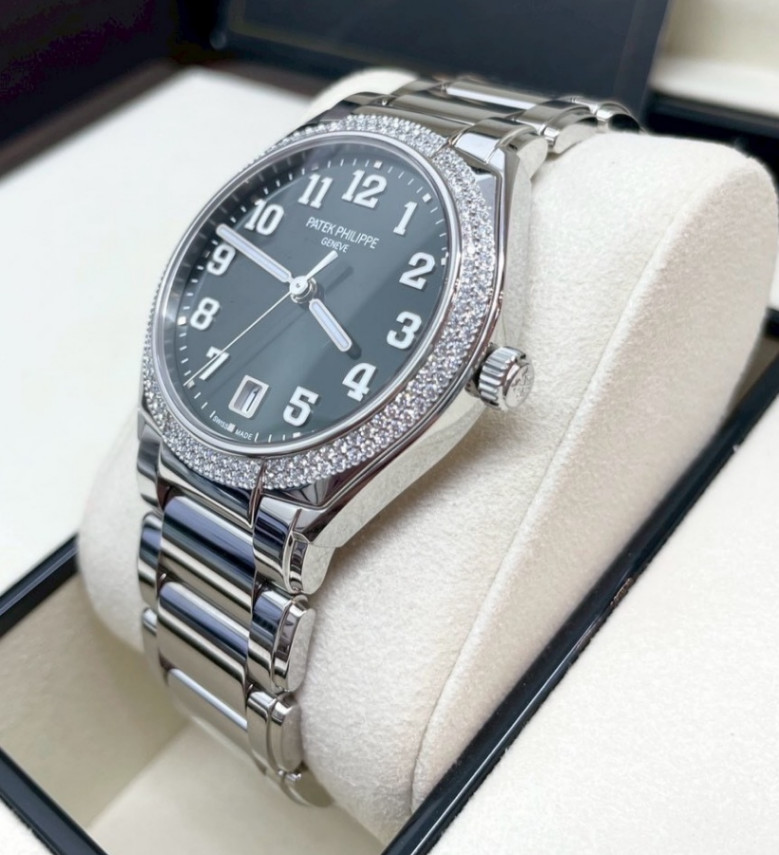 Patek Philippe Twenty Four 7300/1200A Green Dial - Image 3