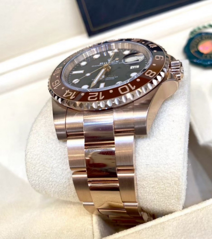 GMT Master || Rootbeer Full Rose Gold 40mm - Image 4