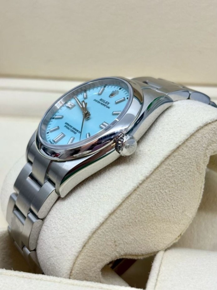 ROLEX Oyster Perpetual 36 Tiffany Blue 126000 3/2026 - Image 3