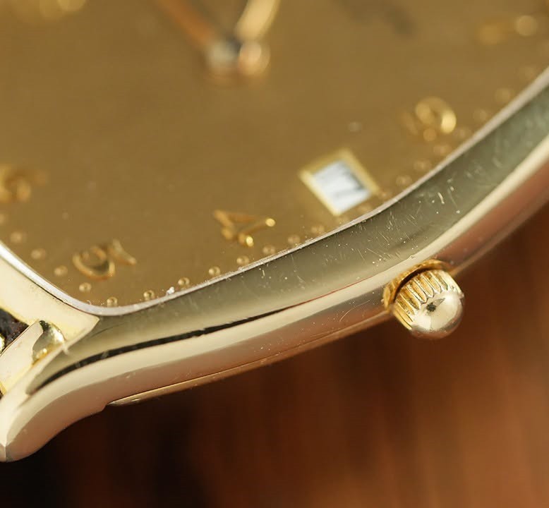 Patek Philippe Gondolo Full Gold Quartz thumbnail 3