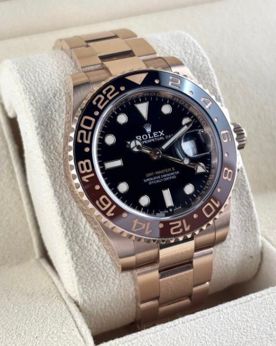 Used GMT Master || Rootbeer Full Rose Gold 40mm - Image 4