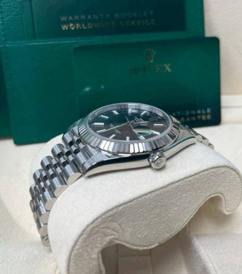 ROLEX Datejust 41 Black Dial 126334 4/2026 - Image 3