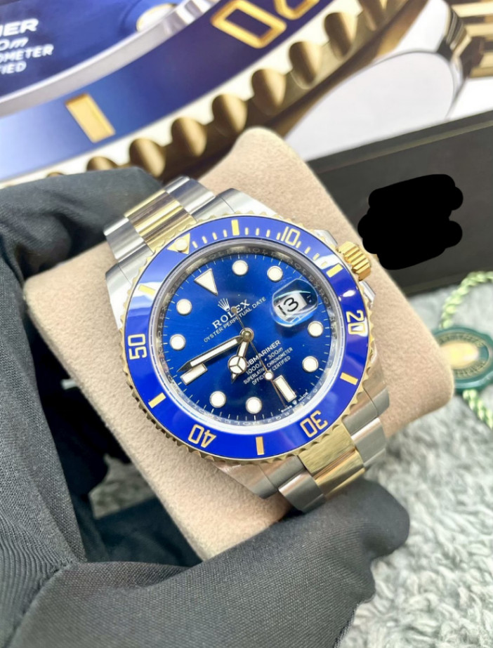 Submariner Date Blue Dial 2t Yellow Gold 41mm thumbnail 1