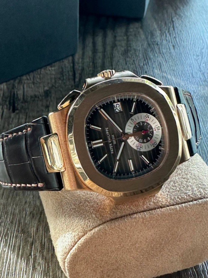 PATEK PHILIPPE Nautilus Chronograph 5980R-001 thumbnail 2