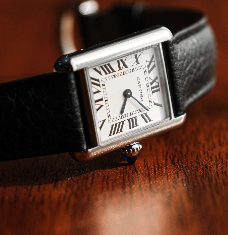 Cartier Tank Must WSTA0042 Small Silver Dial Black leather strap 2022 - Image 9