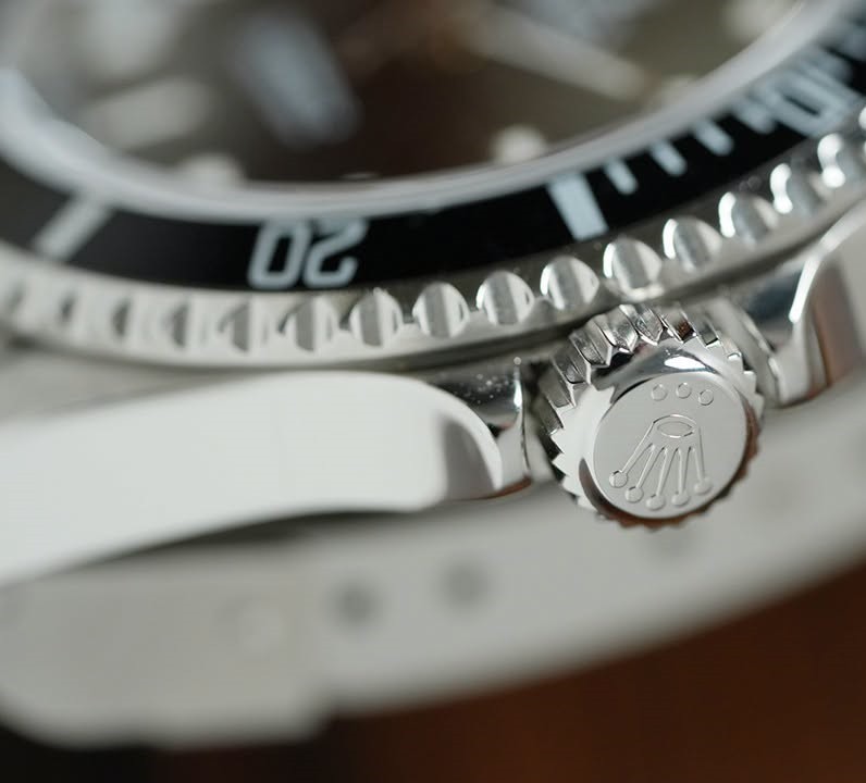 Rolex Vintage Submariner 14060 thumbnail 5