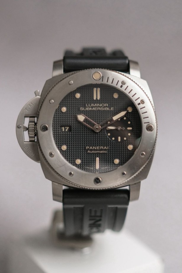 Panerai Luminor Submersible 1950 PAM569  thumbnail 1