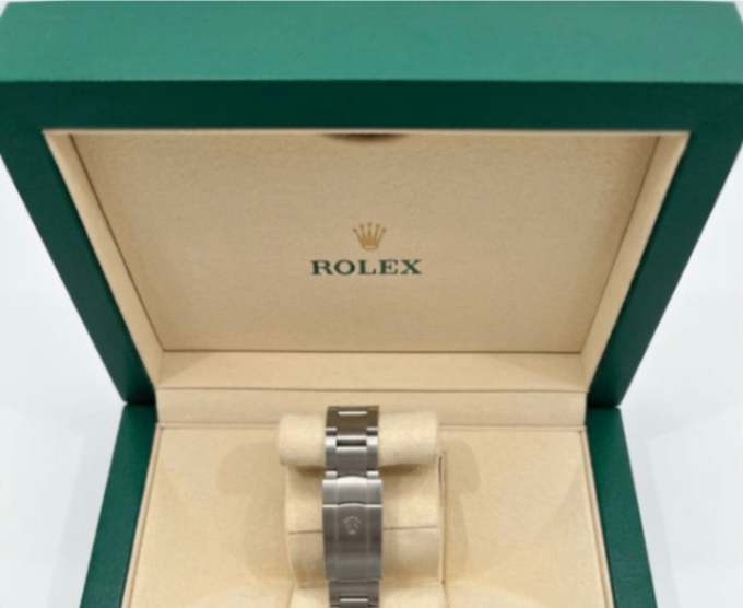 Rolex Oyster Perpetual - Image 5