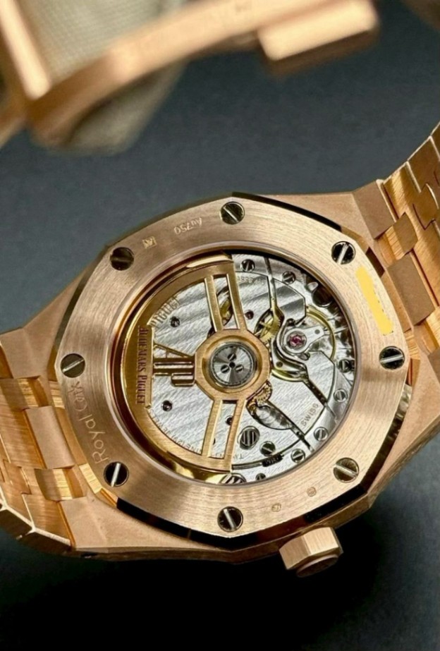 Audemars Piguet Royal Oak Selfwinding  thumbnail 3
