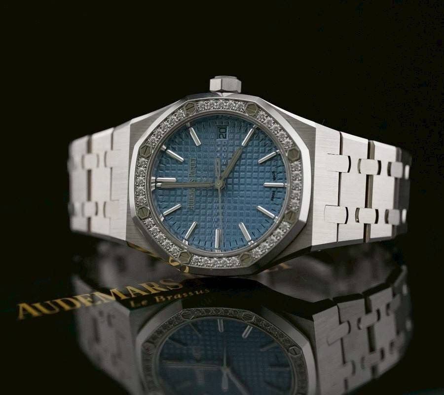 AUDEMARS PIGUET Royal Oak Ice Blue Dial 15551ST - Image 2
