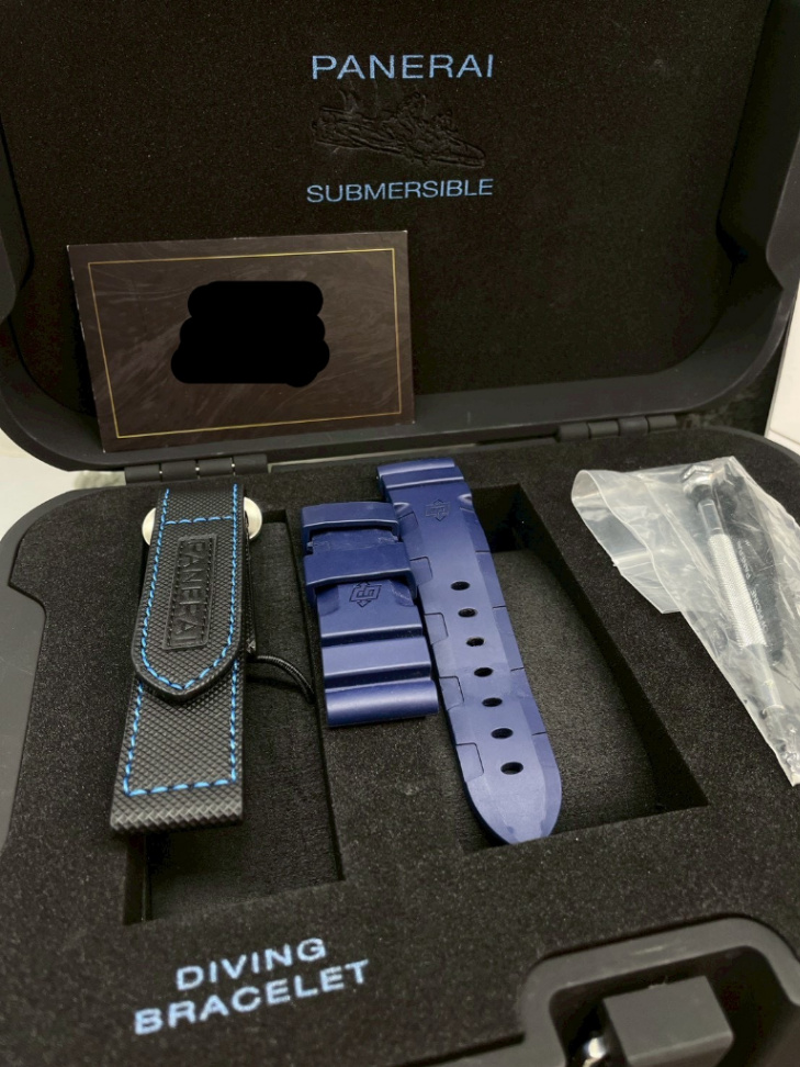 Panerai Submersible Grey Dial 42mm - Image 4
