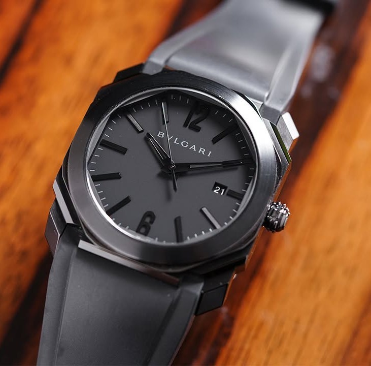 Bvlgari Octo Ultranero DLC