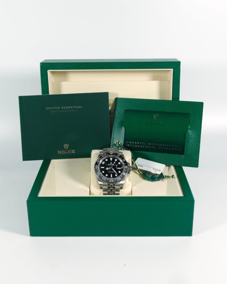 ROLEX GMT-Master II ‘Bruce Wayne’ 126710GRNR Jubilee 2026 thumbnail 2