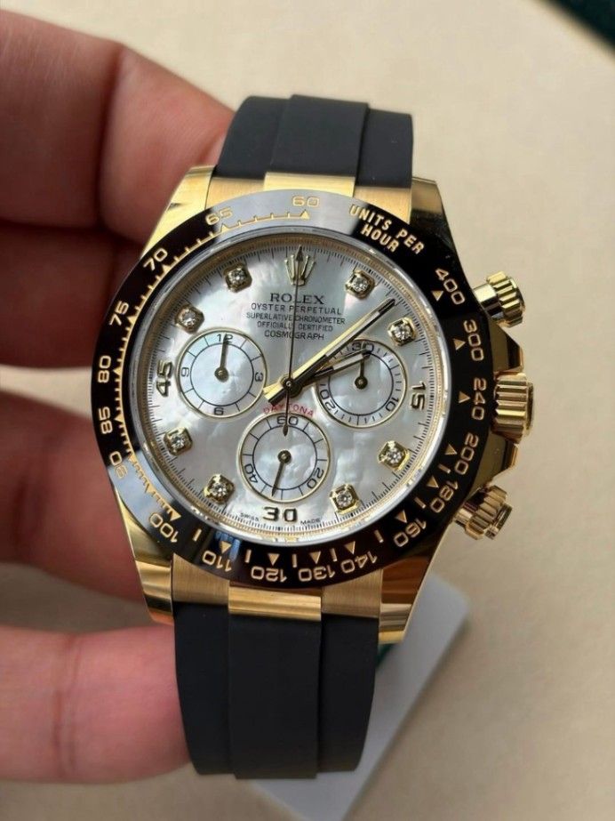 Rolex Cosmograph Daytona 116518NG thumbnail 1