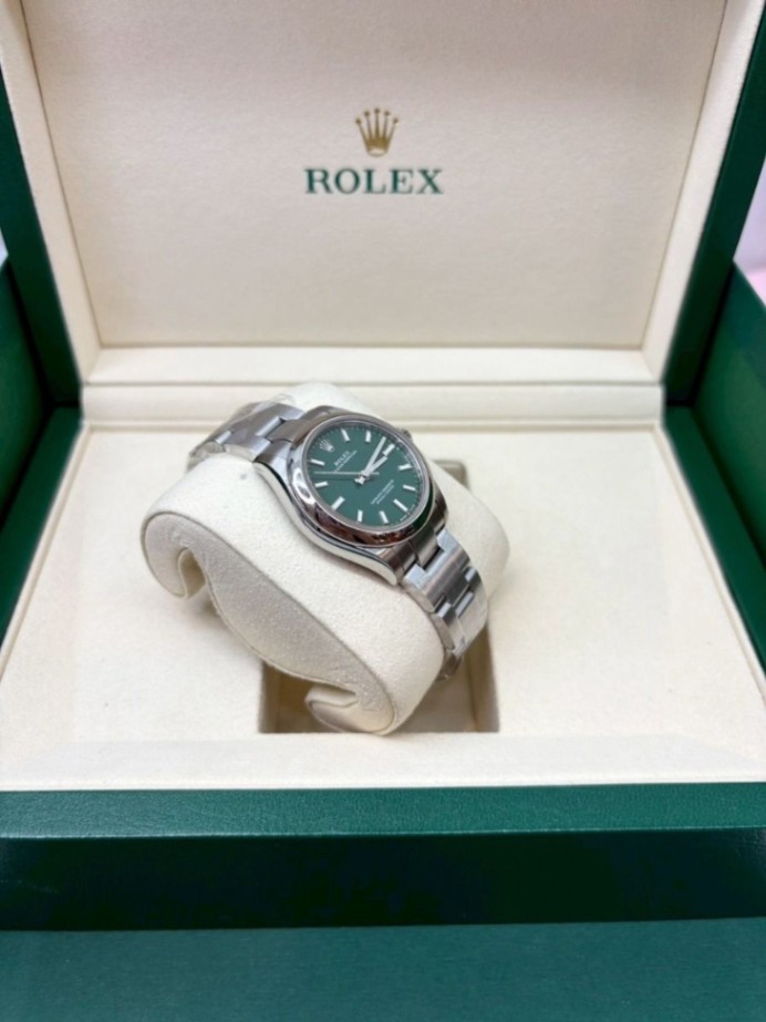 ROLEX Oyster Perpetual 31 Green Dial 277200 - Image 4