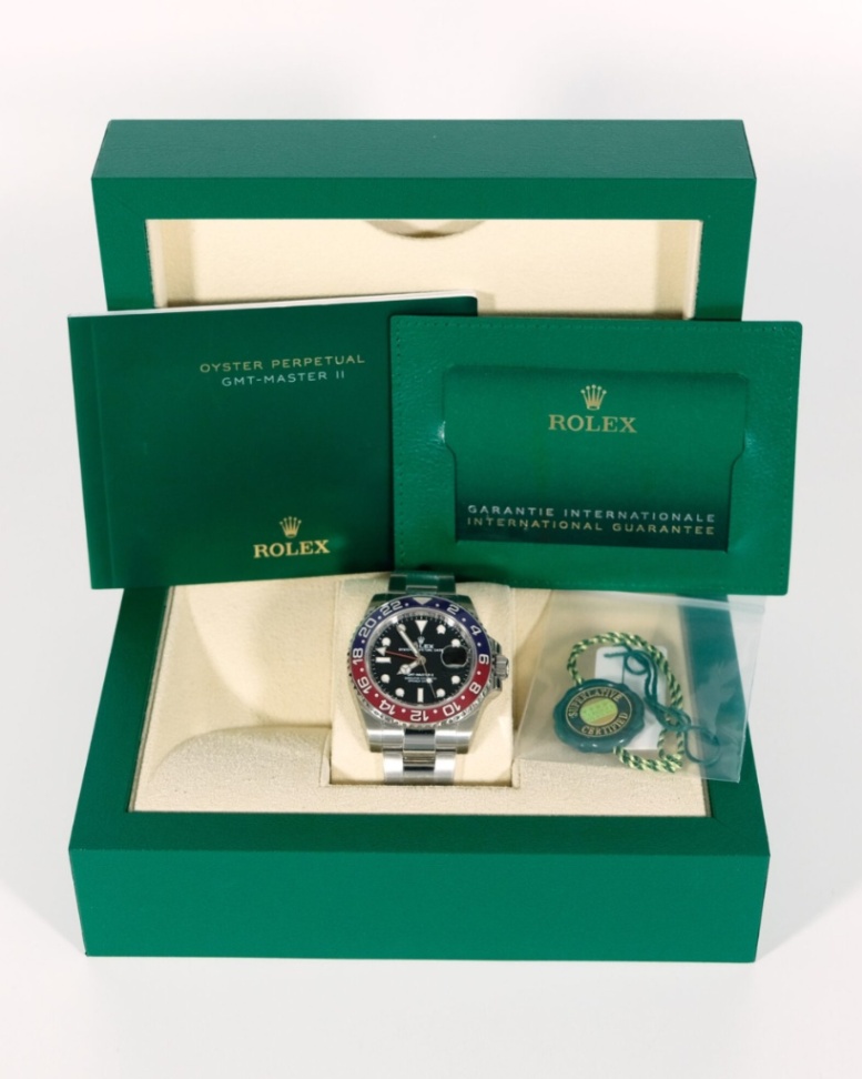 ROLEX GMT-Master II 126710BLRO “Pepsi” Oyster 40mm 2026 - Image 8