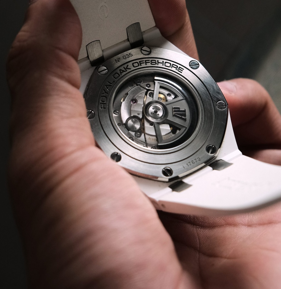 Audemars PiguetRoyal Oak Offshore 26402CB.OO.A010CA.01 White Dial White Rubber Strap 2014 - Image 4