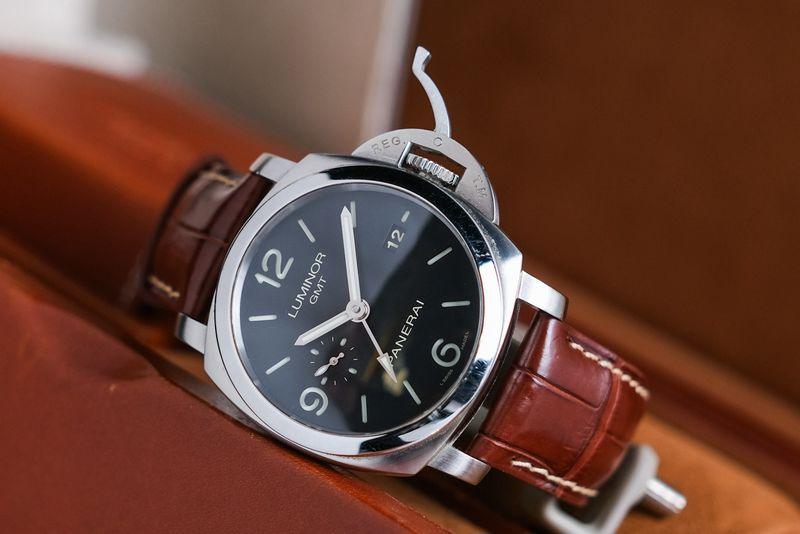 Panerai Luminor GMT PAM320 thumbnail 5