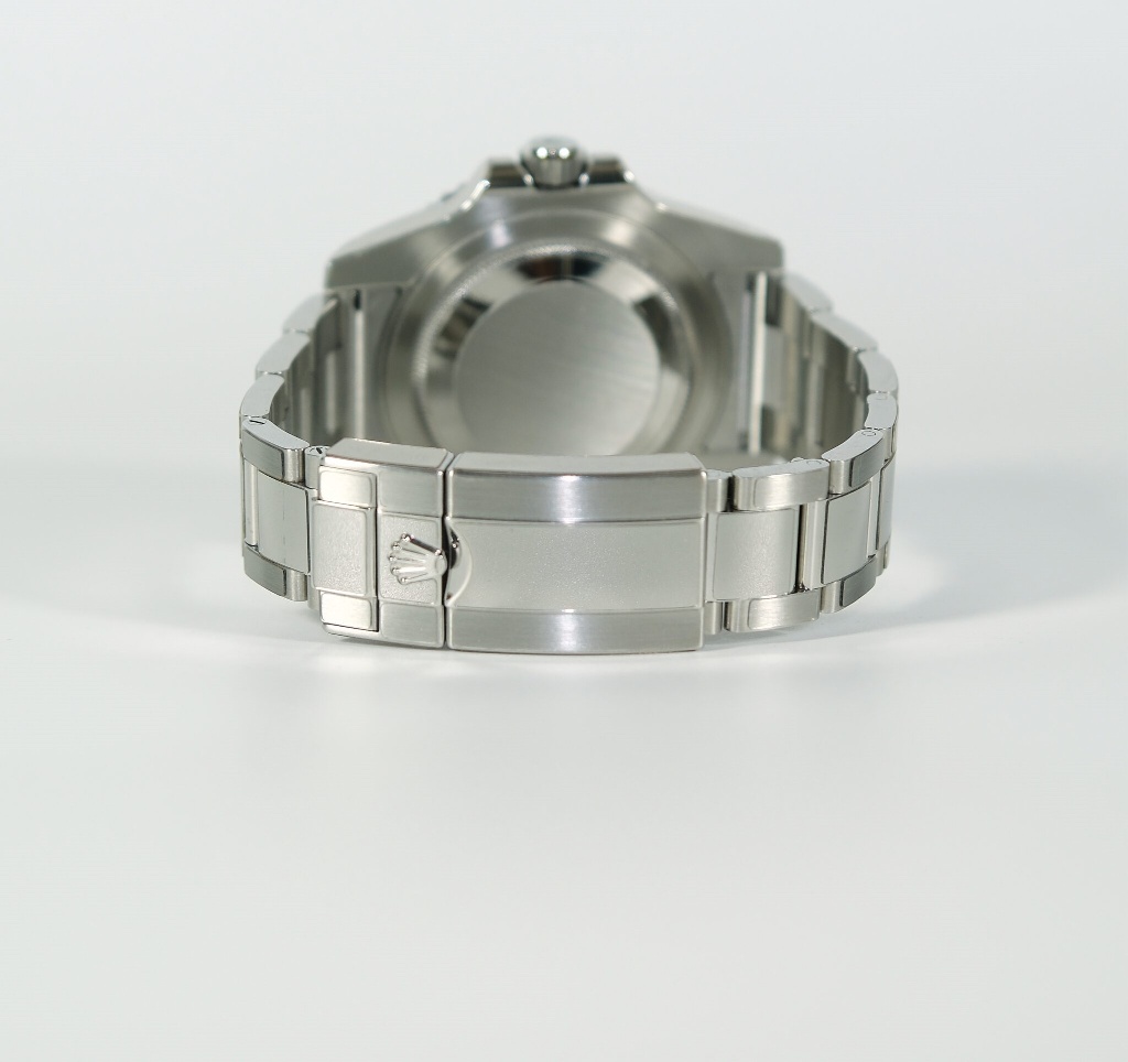 Rolex GMT-Master II 116710BLNR ‘Batman’ Black Dial Oyster Steel 2018 40mm. thumbnail 2