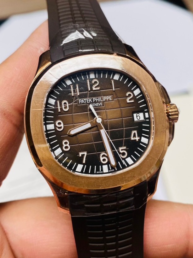 PATEK PHILIPPE Aquanaut 5167R - Image 1