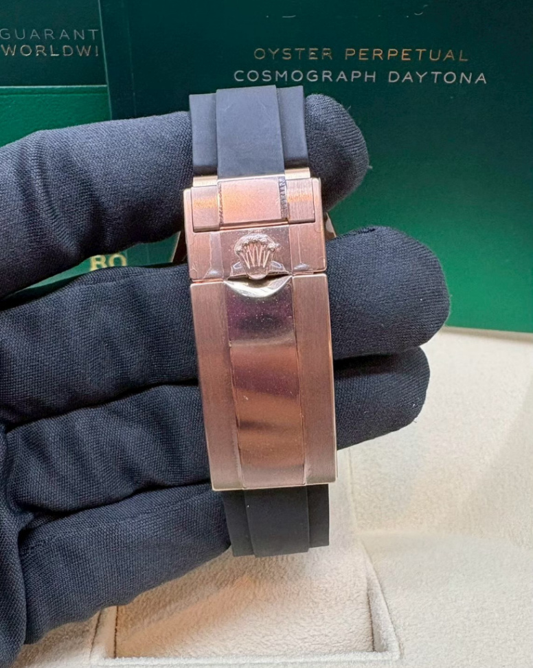 Daytona Sundust Dial Rose Gold Oysterflex 40mm thumbnail 4