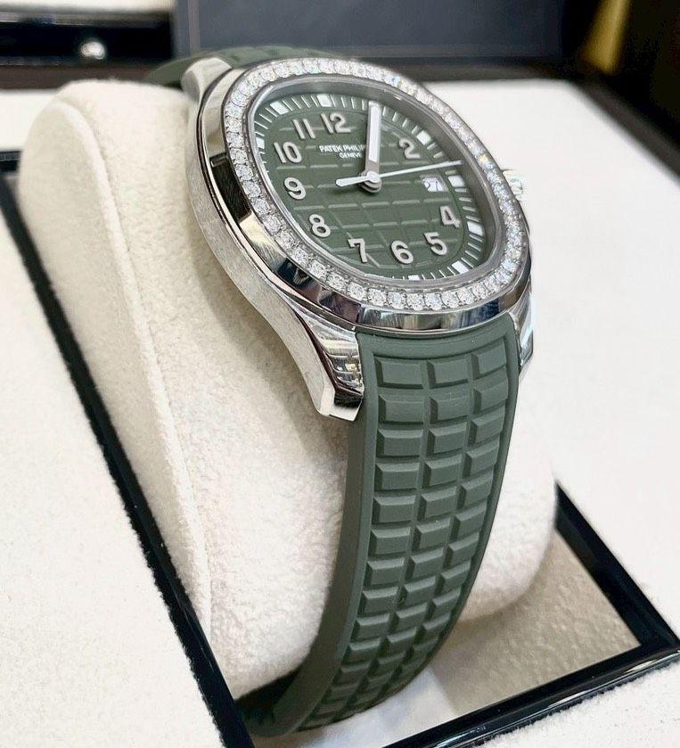 PATEK PHILIPPE Aquanaut Green Dial 5267/200A-001 thumbnail 4