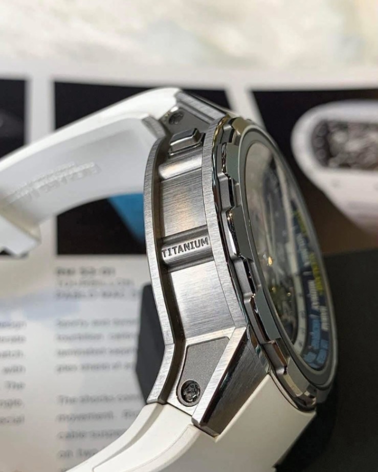 RICHARD MILLE RM 63-02 TI World Timer Titanium thumbnail 4