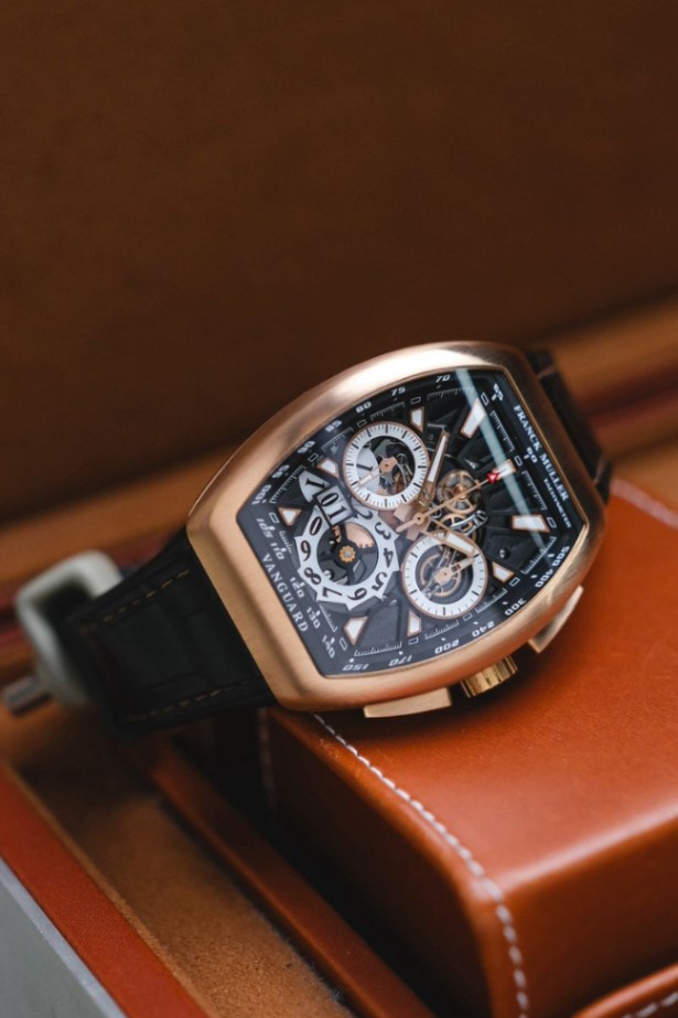 Franck Muller Vanguard V45 Grande Date 18K Rose Gold thumbnail 2