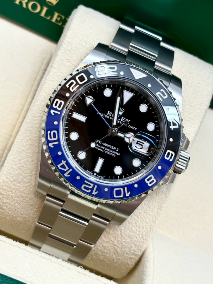 GMT Master || Batman Oyster 40mm - Image 2