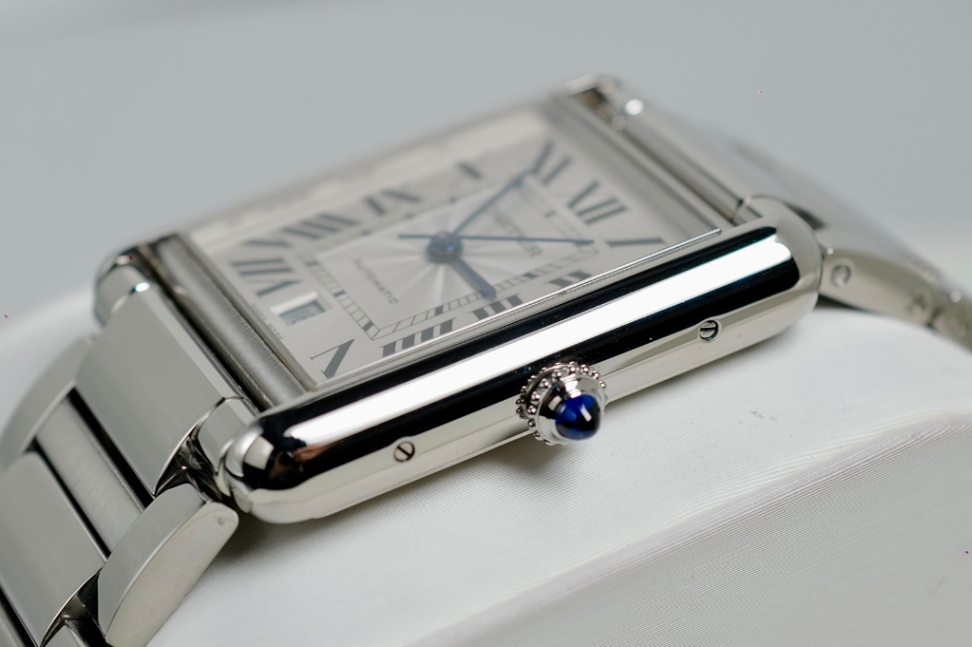 Cartier Tank Must XL Model 2022 - Image 3