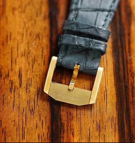 Urwerk UR-100 Electrum Limited thumbnail 3