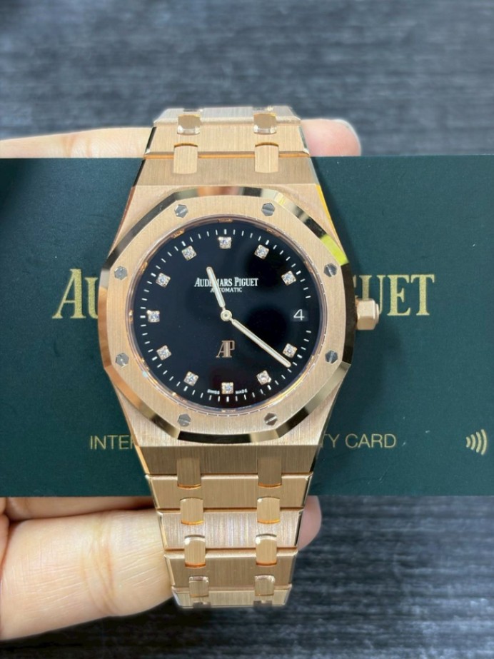 Audemars Piguet Royal Oak Jumbo Extra-Thin  thumbnail 1