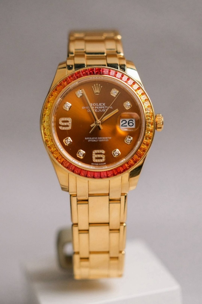 Rolex Pearlmaster Full 18K Gold Ref. 86348SAJOR