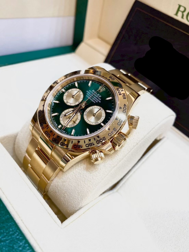 Daytona Green Dial Full Yellow Gold 40mm - Image 2