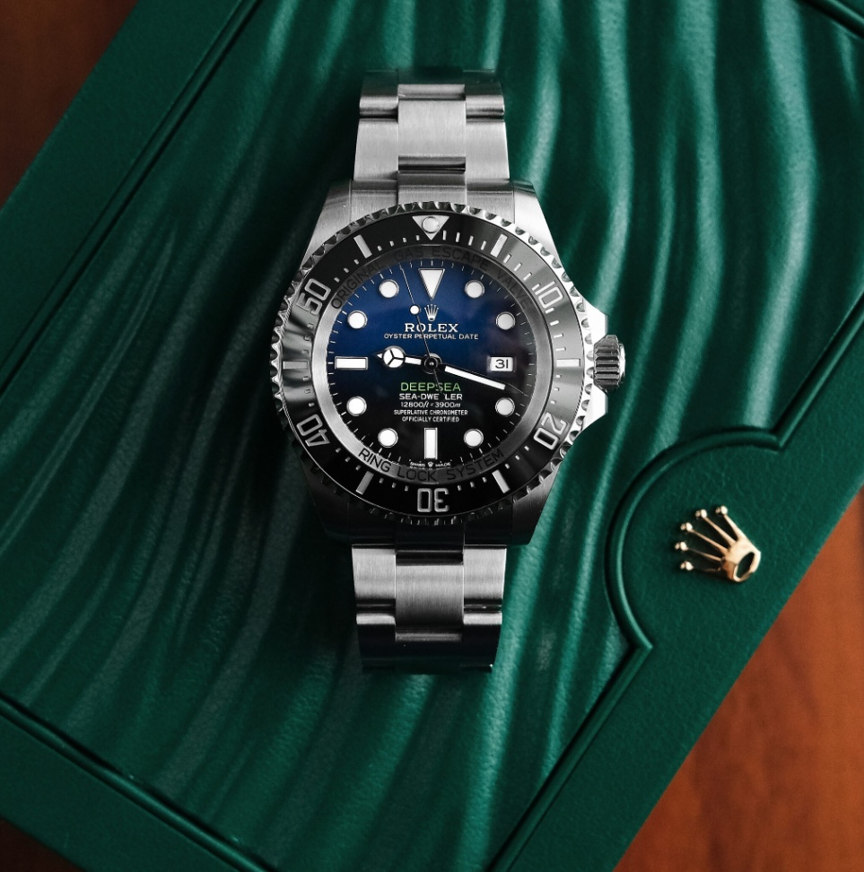 Rolex Sea-Dweller Deepsea 126660 James Cameron D-Blue Dial Oyster Steel 2022 44mm.