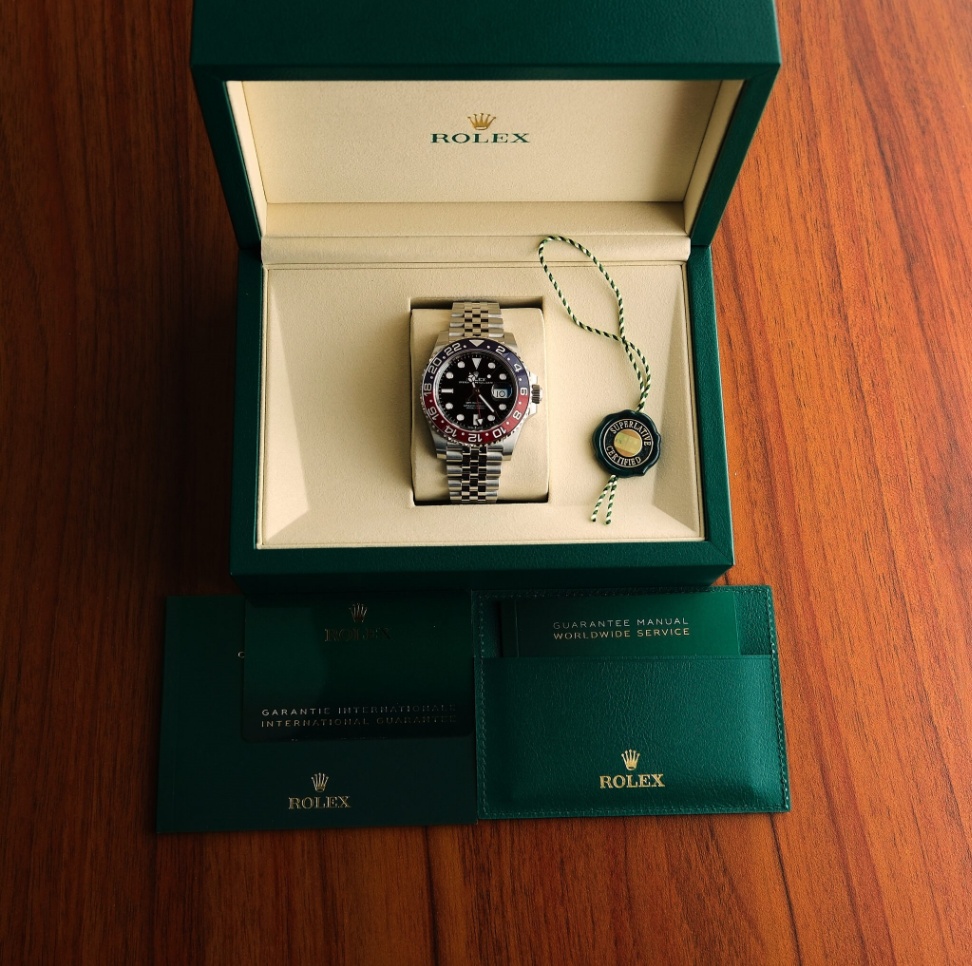 Rolex New GMT-Master II 126710BLRO ‘Pepsi’ Black Dial Jubilee 2026 thumbnail 8