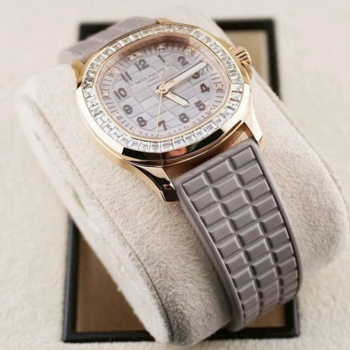 Patek Philippe Aquanaut Luce 5072R - Image 4