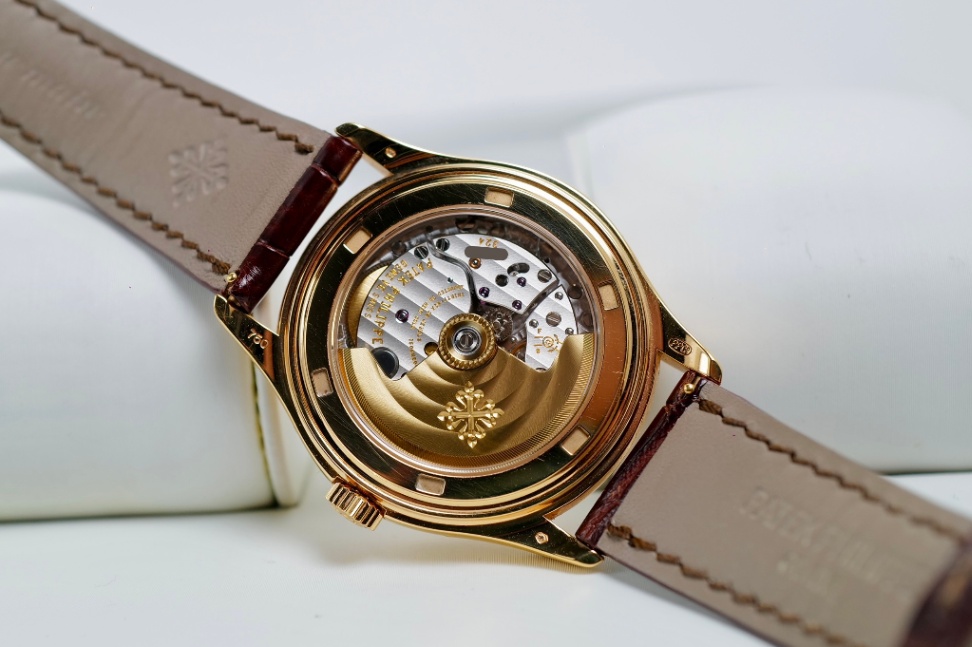 PATEK PHILIPPE Annual Calendar 5146R-001 Rose Gold 39mm - Image 3