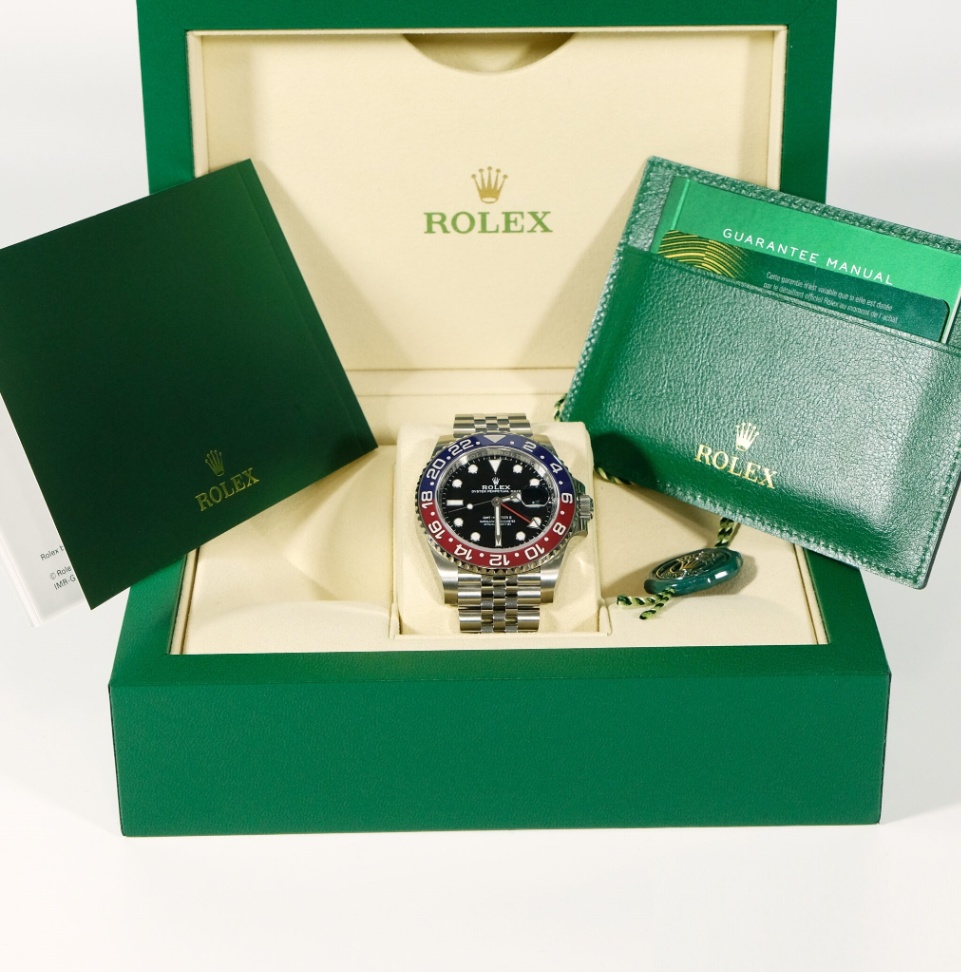 Rolex New GMT-Master II 126710BLRO ‘Pepsi’ Black Dial Jubilee 2026 40mm. thumbnail 10