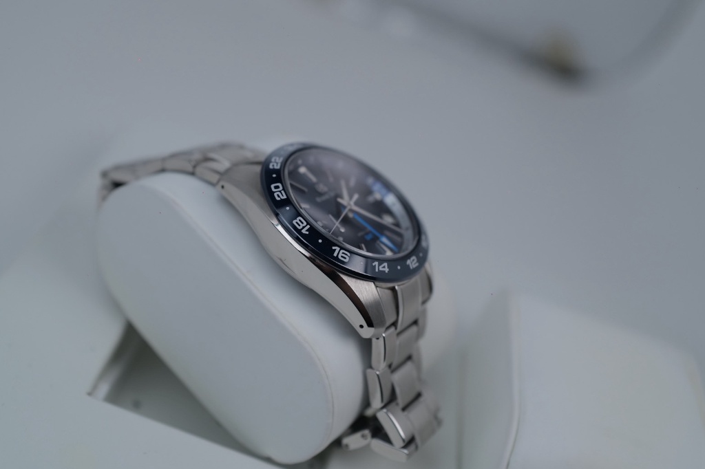 GRAND SEIKO Spring Drive GMT SBGE255G Fresh Blue 40.5mm - Image 4
