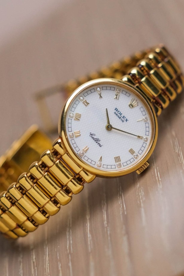 Rolex Cellini 18K Yellow Gold Mother of Pearl Diamond 5161 thumbnail 2